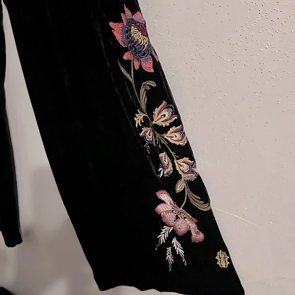 NWT Johnny Was Black Embroidered Wide-Leg Pants with embroidery - Picture 5 of 9